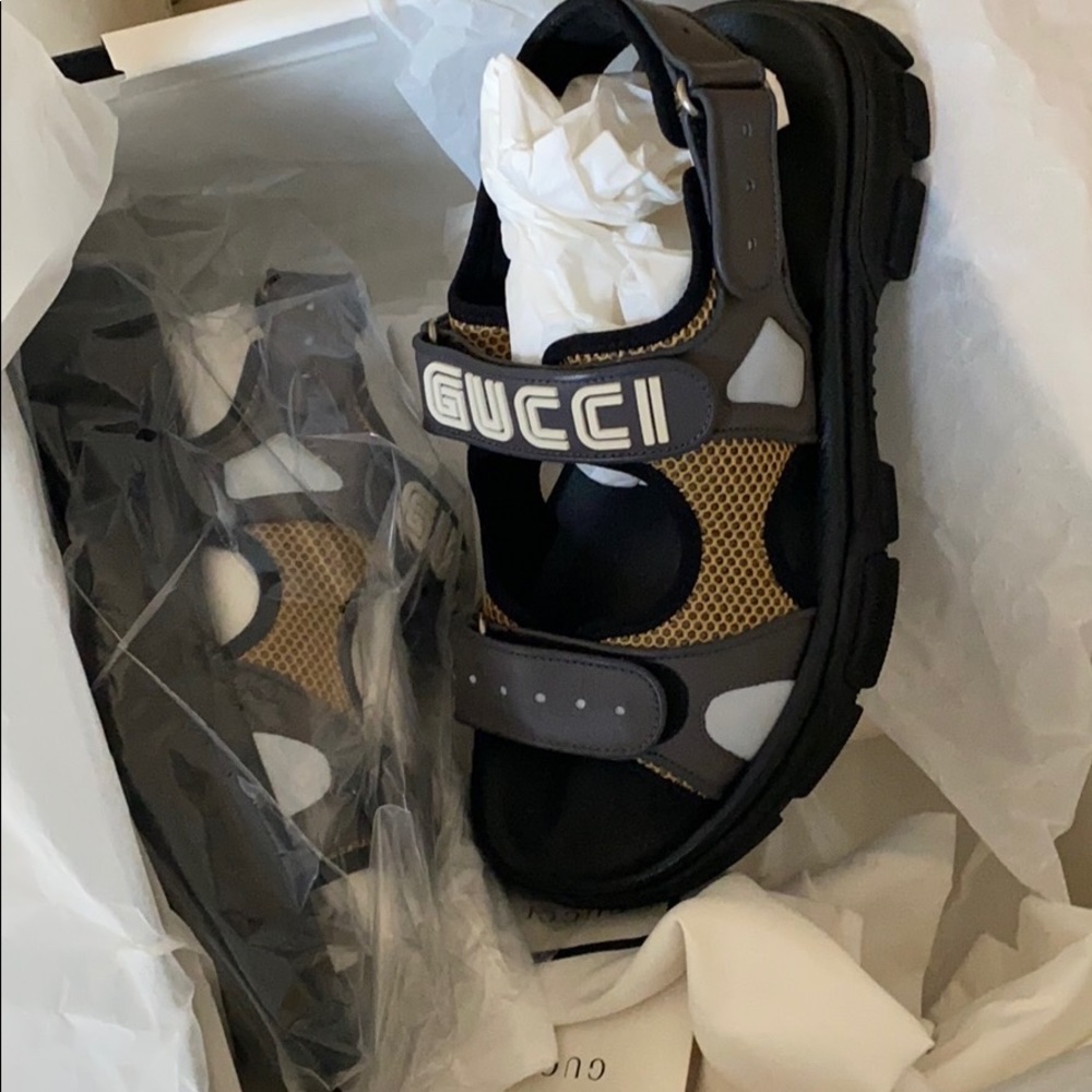 Men Gucci sandal